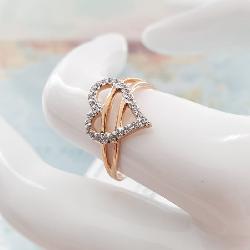 Кольцо "Сердце" с фианитами из золота - Фото №1