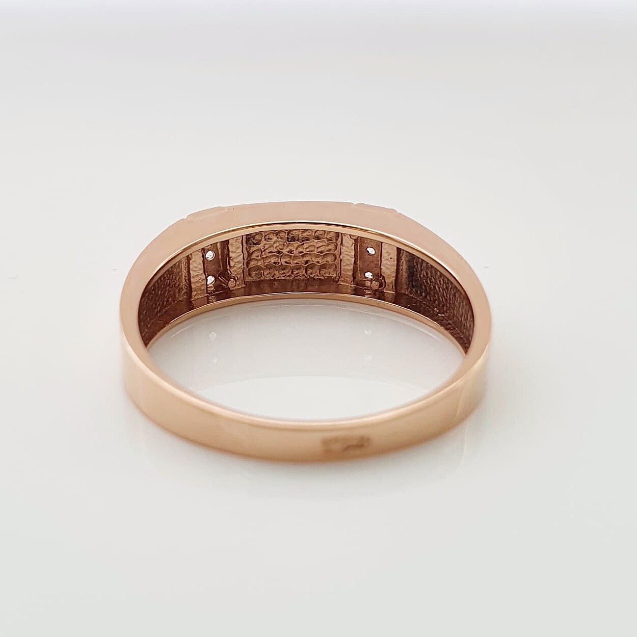 Herren Ring 585 Rotgold mit Zirkonia - Foto №2 Herren Ring 585 Rotgold mit Zirkonia - Foto №2