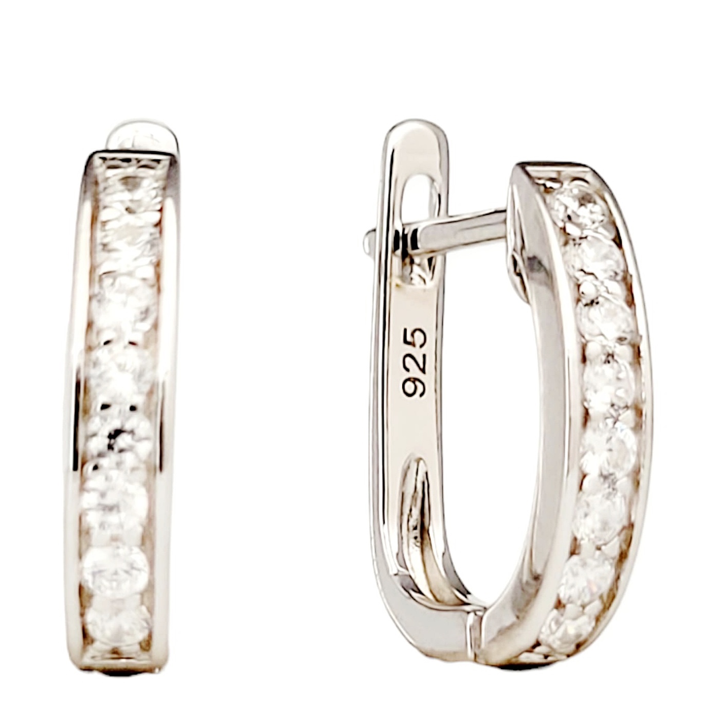 Silberne Ohrringe mit Zirkonia - Foto №1 Silberne Ohrringe mit Zirkonia - Foto №1