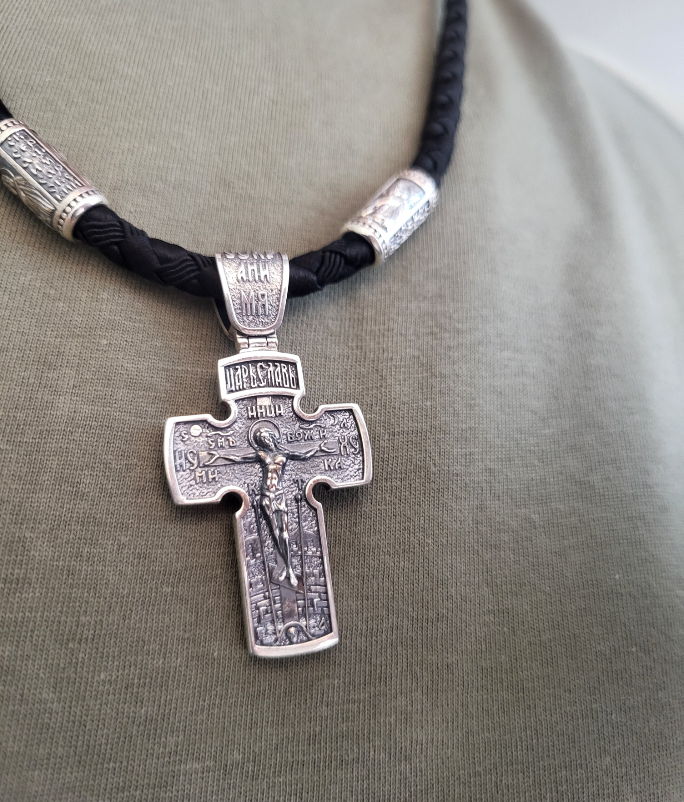 Мужской православный крест из серебра 925 на чёрном шнурке - Фото №3 Мужской православный крест из серебра 925 на чёрном шнурке - Фото №3