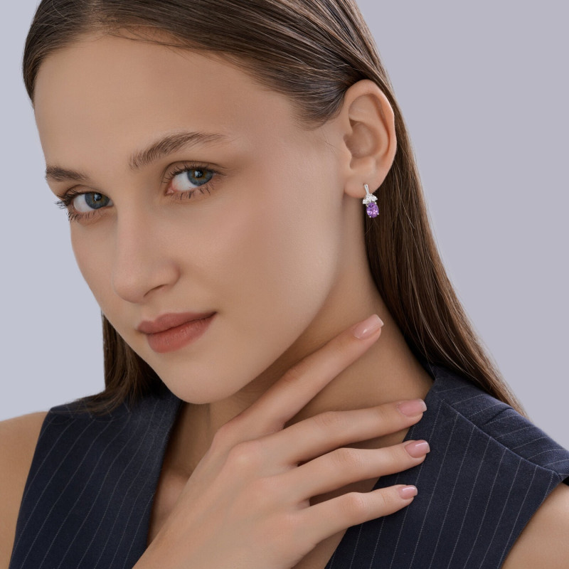 Silber Ohrringe mit Amethysten und Zirkonia aus 925 Silber mit englischem Verschluss - Foto №3 Silber Ohrringe mit blauem Topas und Zirkonia 925 Silber ORs92023197 - Foto №3