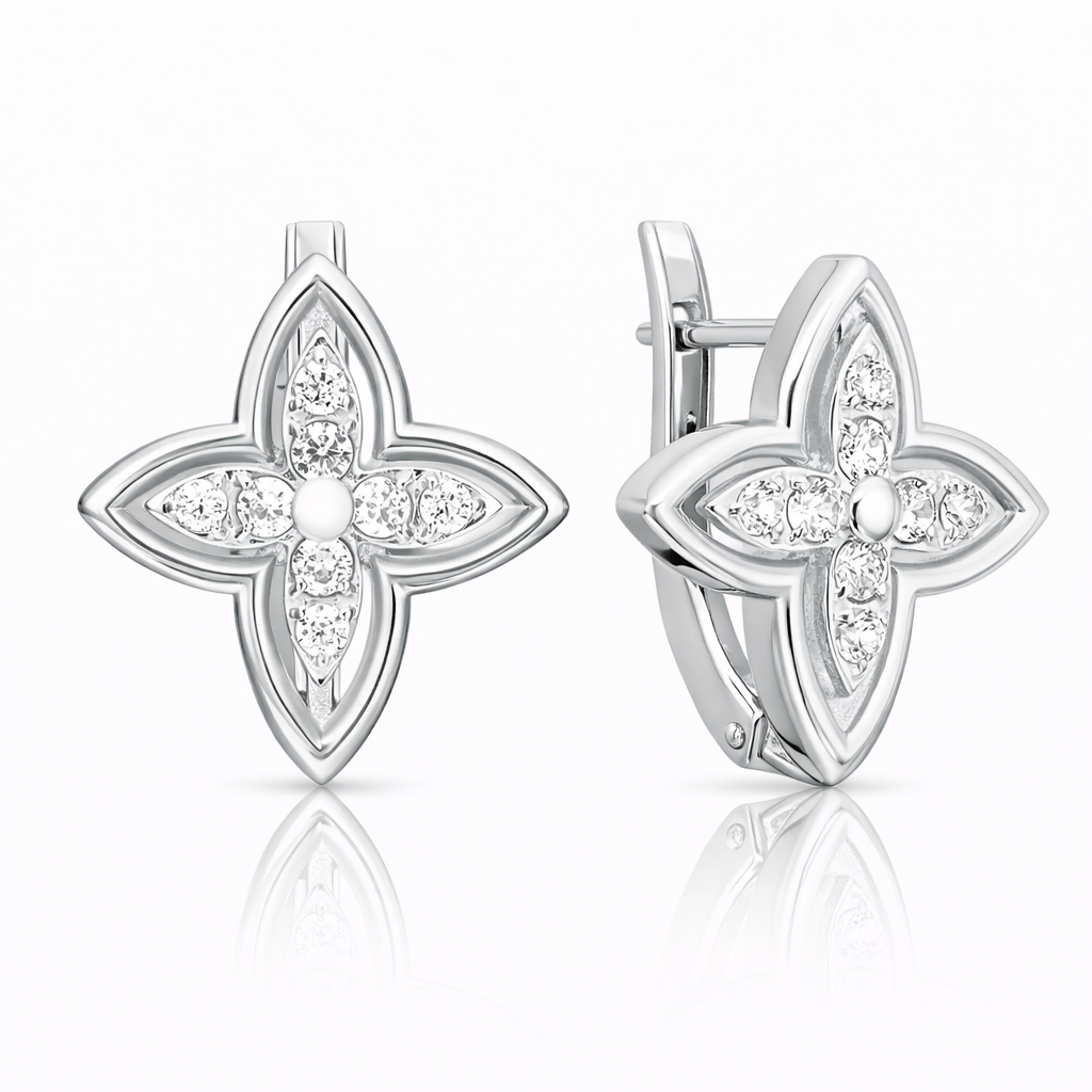 Ohrringe „Klee“ aus russischem 925 Silber mit Zirkonia und englischem Verschluss Ohrringe „Klee“ aus russischem 925 Silber mit Zirkonia und englischem Verschluss