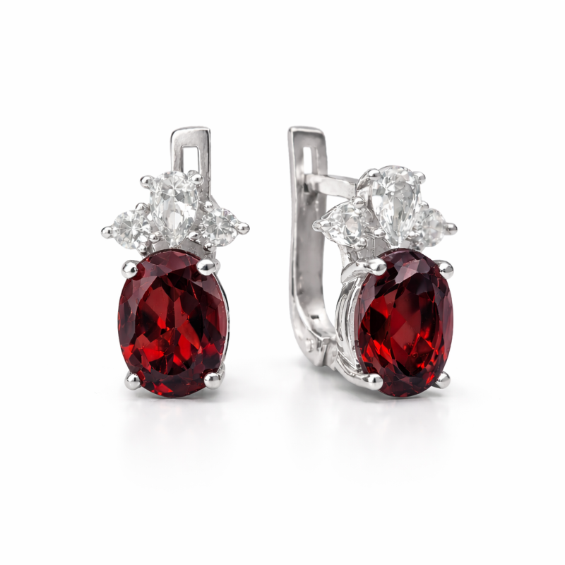 Klassische Ohrringe aus 925 Silber mit Granat und Zirkonia Klassische Ohrringe aus 925 Silber mit Granat und Zirkonia