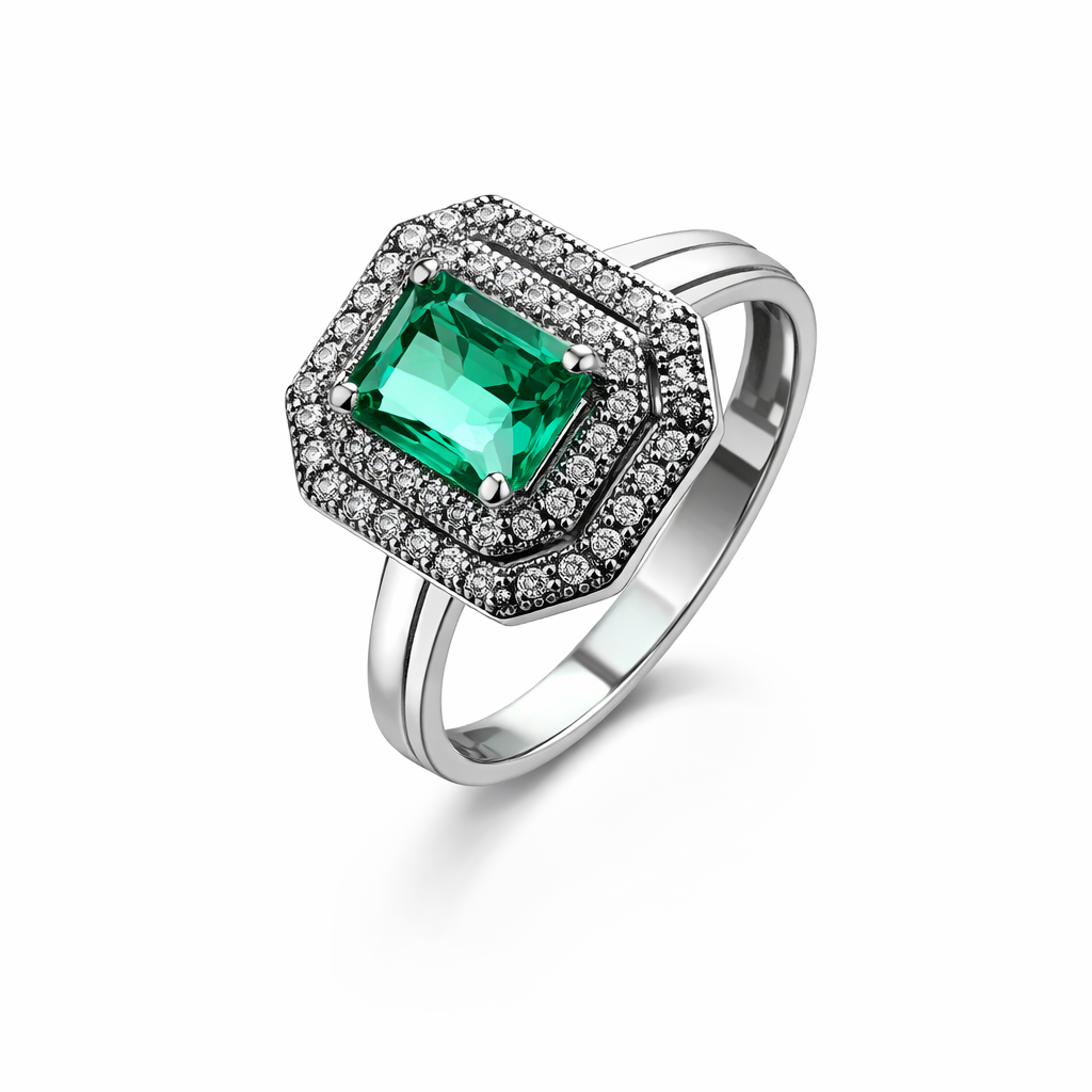 Кольцо с большим зелёным камнем и россыпью фианитов из серебра 925 пробы